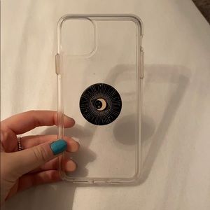 Clear iPhone 11 Pro Max case and popsocket